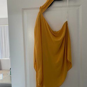 Absolutely Stunning Halston Top-New with tags